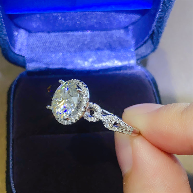 3 Carat Moissanite Ring in 925 Sterling Silver - Top-Rated Customer Favorite - MerchLuxx - MerchLuxx
