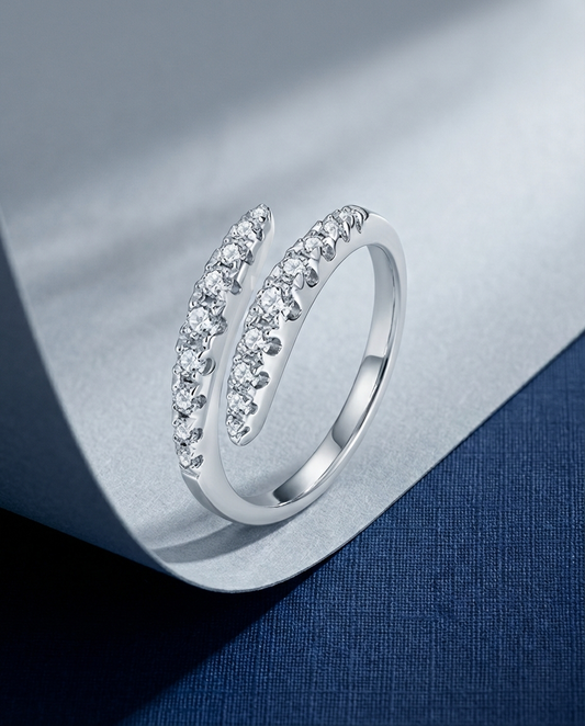 Lunara™ Moissanite Bypass Ring