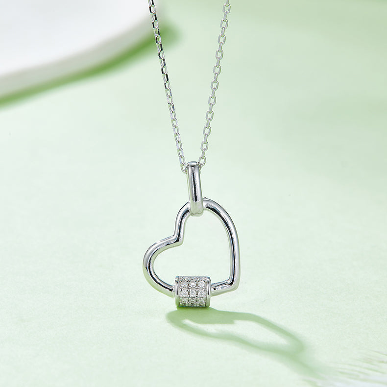 Moissanite Heart Shape Necklace – 18K Gold-Plated Sterling Silver | MerchLuxx - MerchLuxx