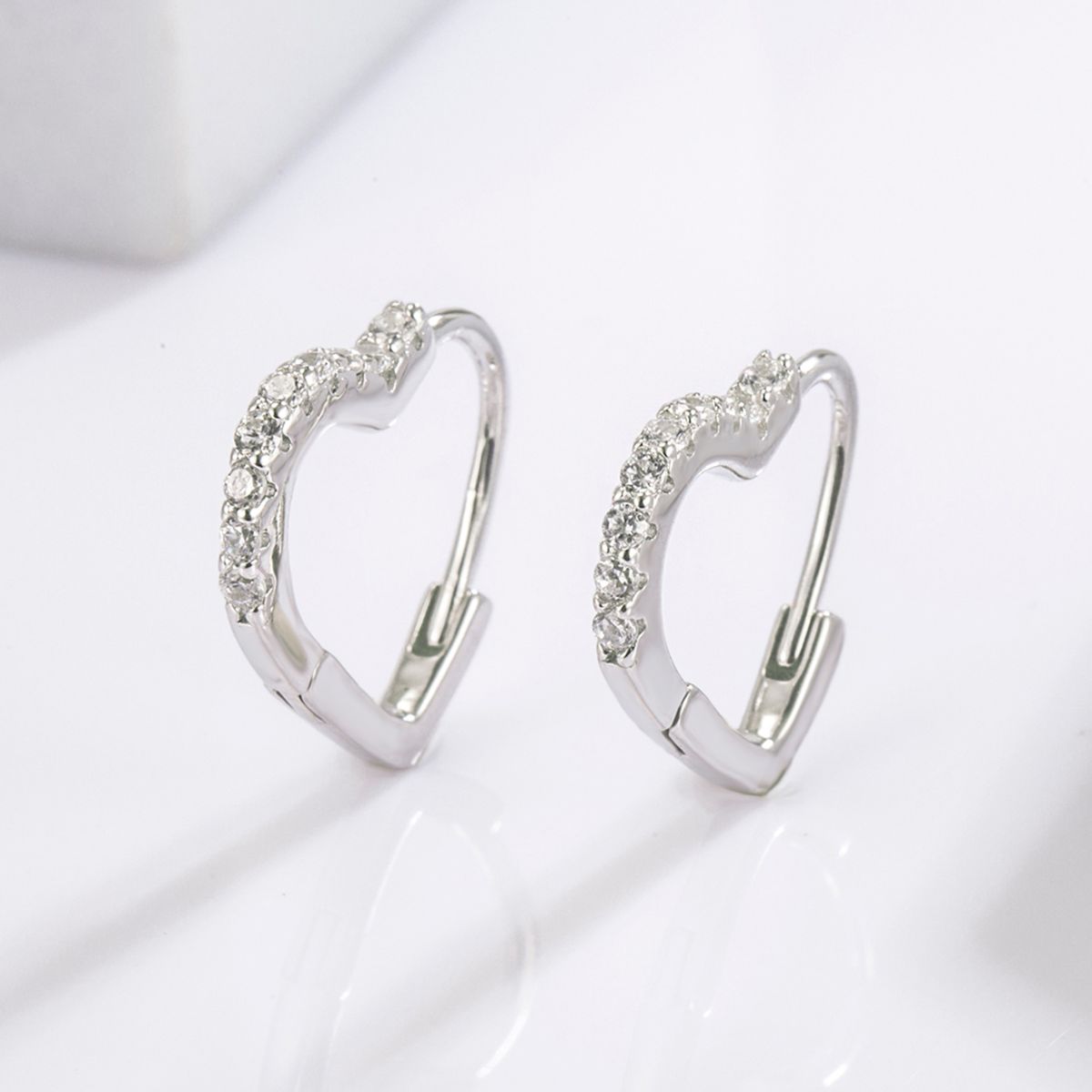 925 Sterling Silver Zircon Heart Earrings – Elegant & Timeless | MerchLuxx - MerchLuxx
