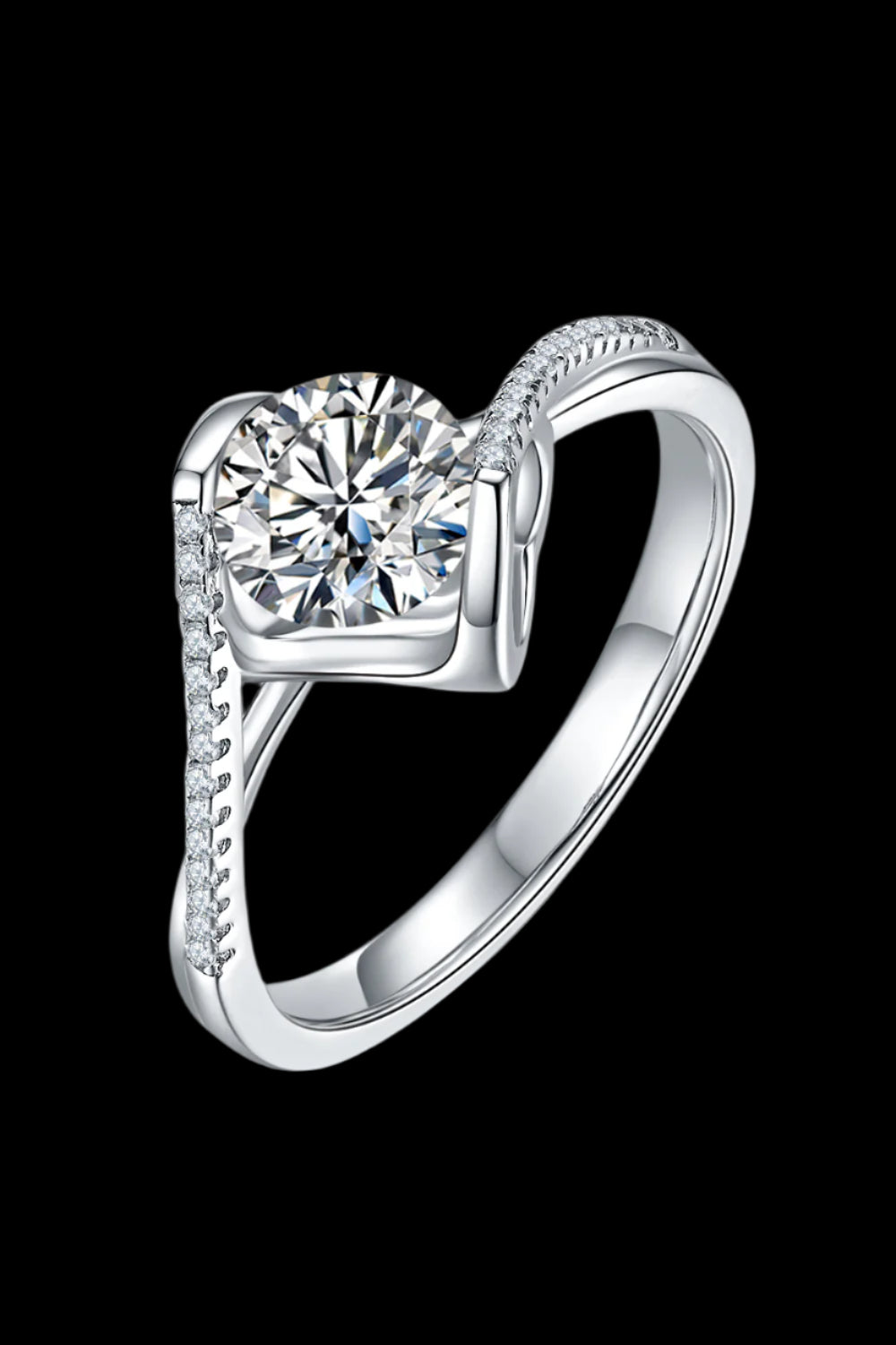 1 Carat Moissanite Twisted Ring – Elegant Minimalist Design | MerchLuxx - MerchLuxx