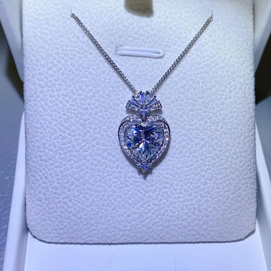 3 Carat Moissanite Heart Pendant Necklace – Sterling Silver | MerchLuxx - MerchLuxx