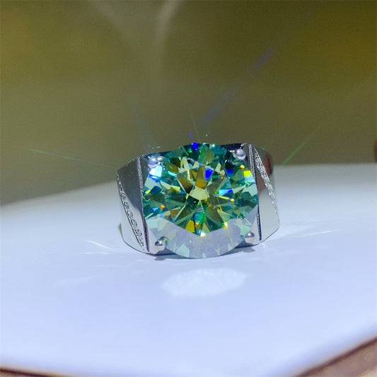 10 Carat Green Moissanite Signet Ring – Bold & Brilliant | MerchLuxx - MerchLuxx