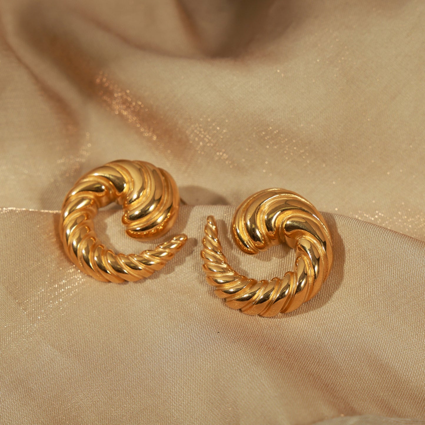 Titanium Steel Spiral Shape Stud Earrings – Silver & Gold-Plated | MerchLuxx - MerchLuxx