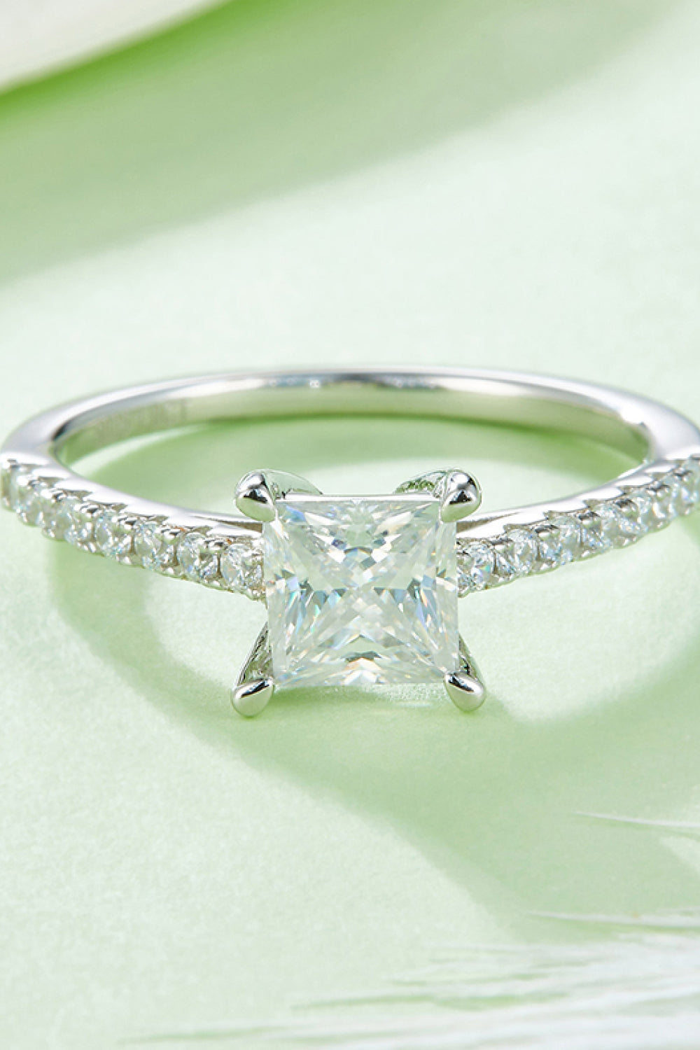 1.21 Carat Moissanite Side Stone Ring – Elegant & Fashionable | MerchLuxx - MerchLuxx