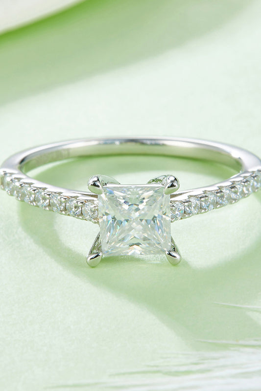 1.21 Carat Moissanite Side Stone Ring – Elegant & Fashionable | MerchLuxx - MerchLuxx
