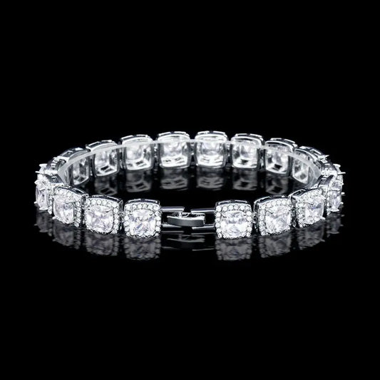 18K White Gold Bracelet with Brilliant Stones – Timeless Luxury | MerchLuxx - MerchLuxx