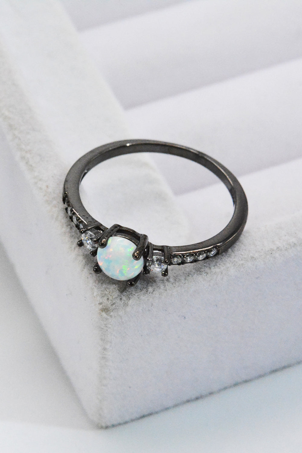 925 Sterling Silver Round Opal Ring – Minimalist Black Gold-Plated | MerchLuxx - MerchLuxx