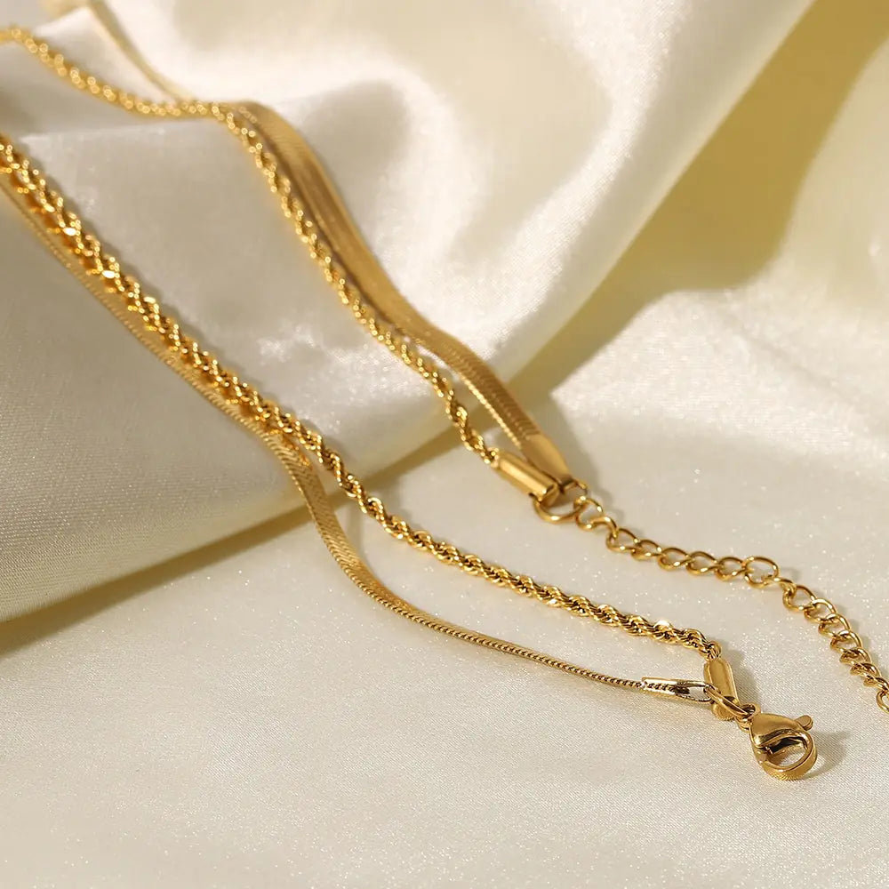Uworld 18K Gold-Plated Snake Chain Necklace – Chic & Durable | MerchLuxx - MerchLuxx