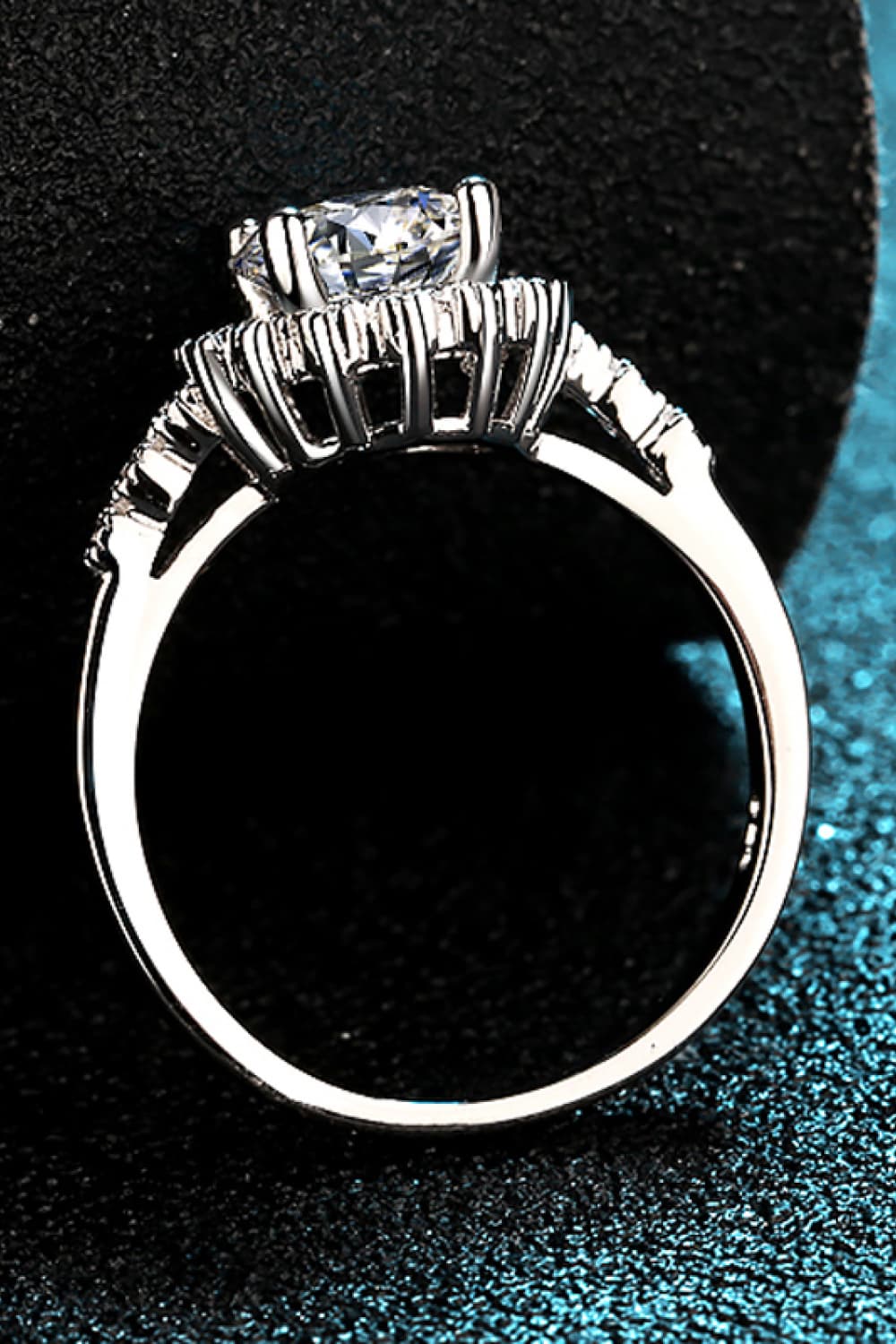 Side profile of the Aurivelle™ Classic Halo Ring highlighting the elevated halo setting