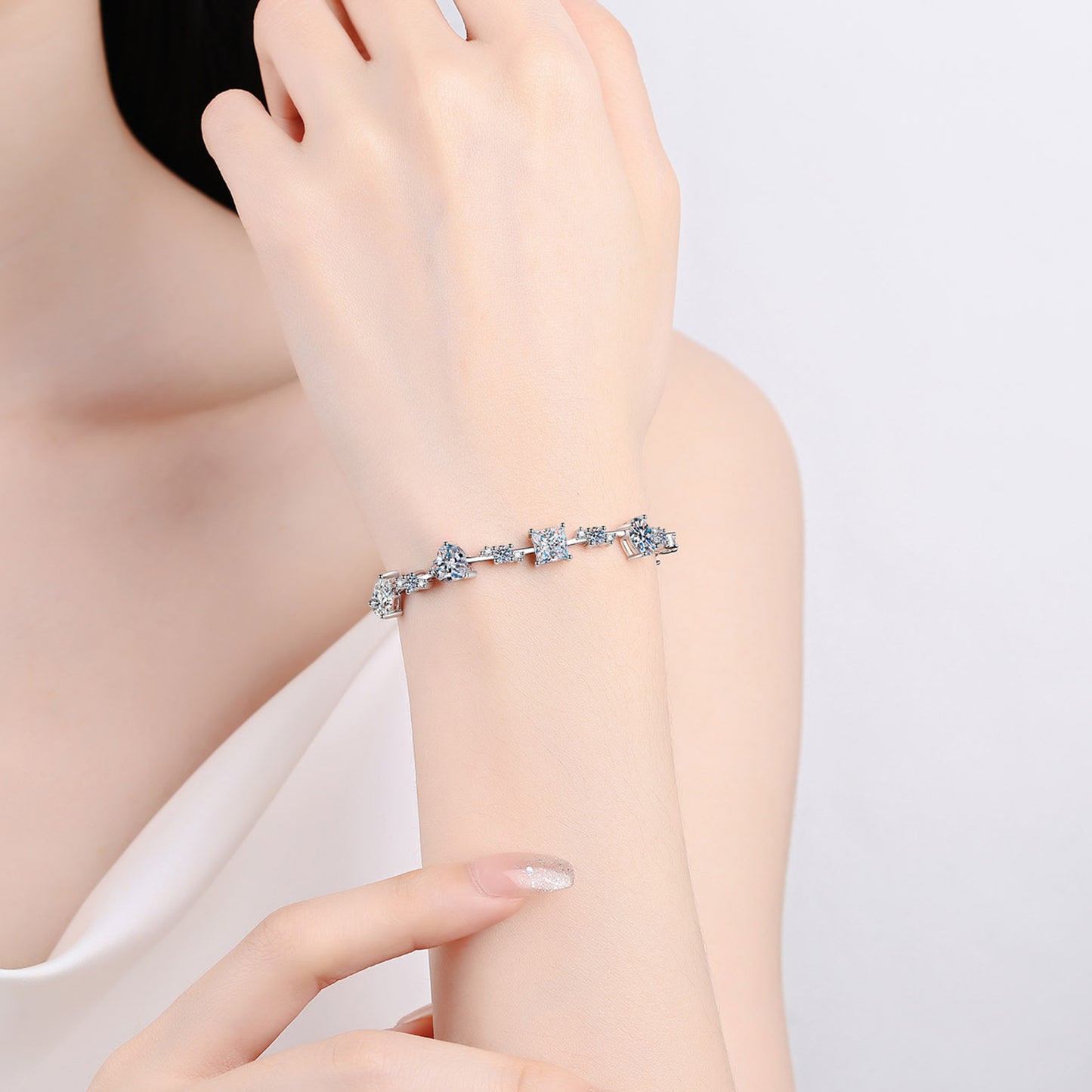 Statement Piece – 6.2 Carat Moissanite Sterling Silver Bracelet | MerchLuxx - MerchLuxx