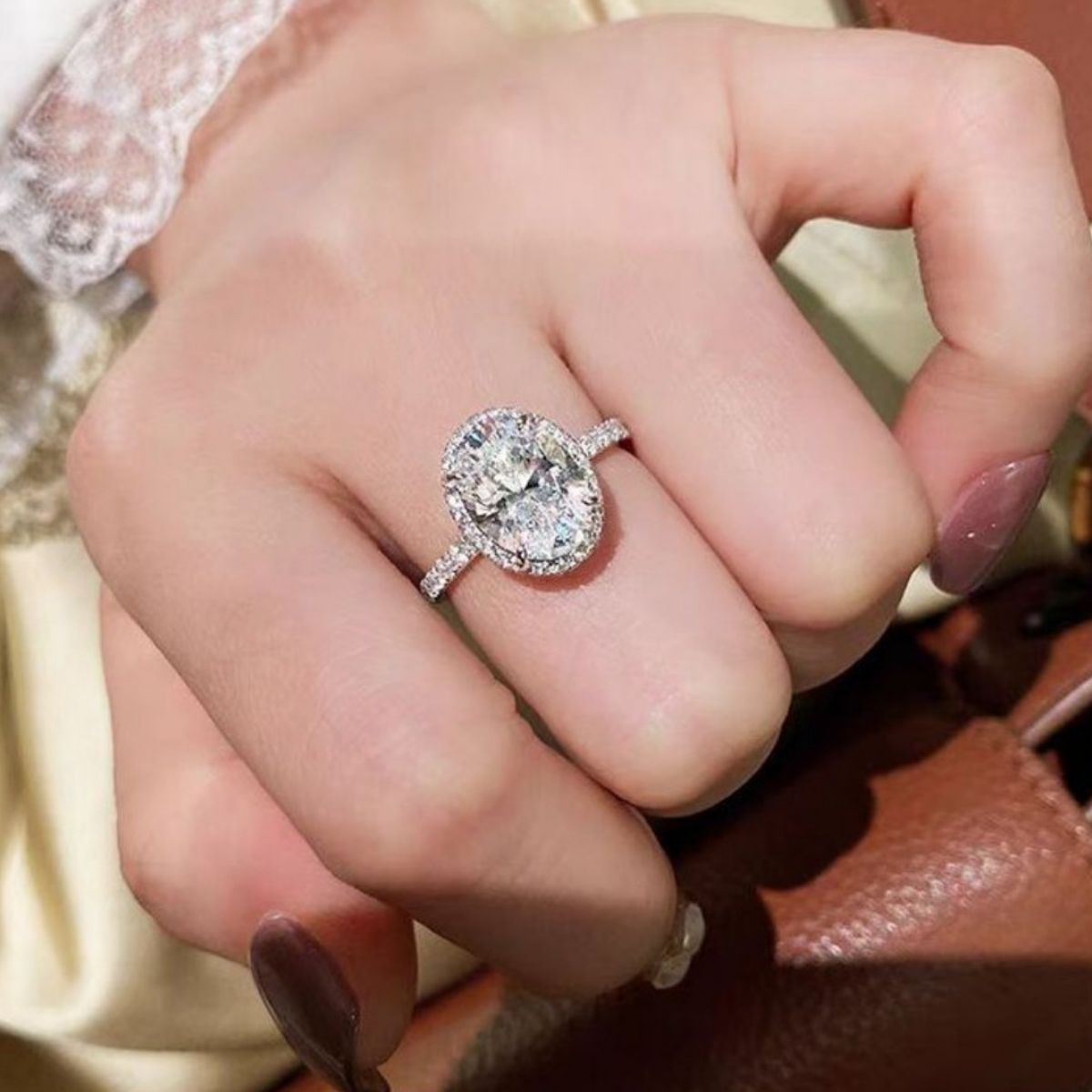 Avelisse 2 carat oval moissanite ring in 925 sterling silver