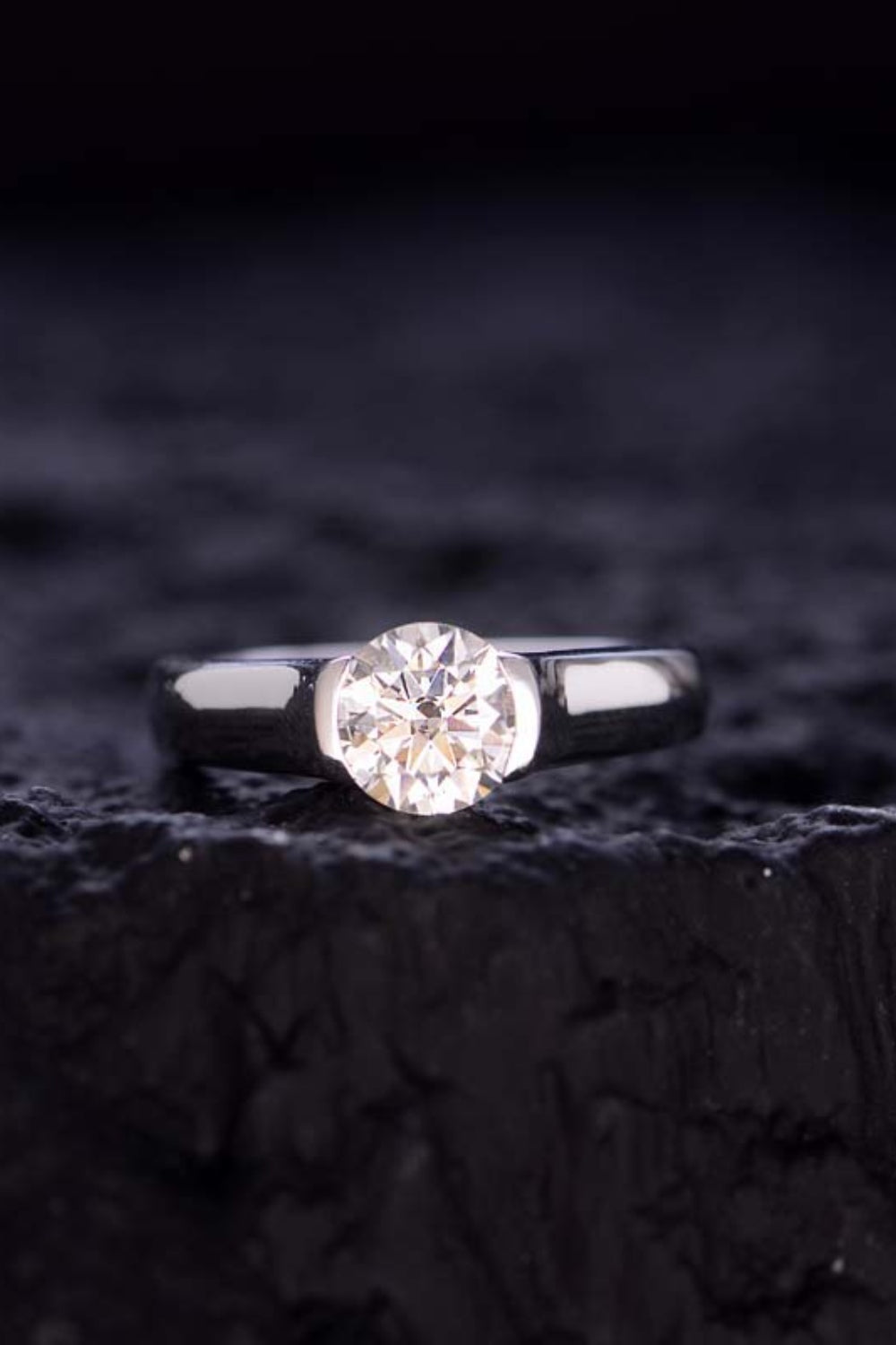 1.5 Carat Inlaid Moissanite Ring – Timeless Elegance | MerchLuxx - MerchLuxx
