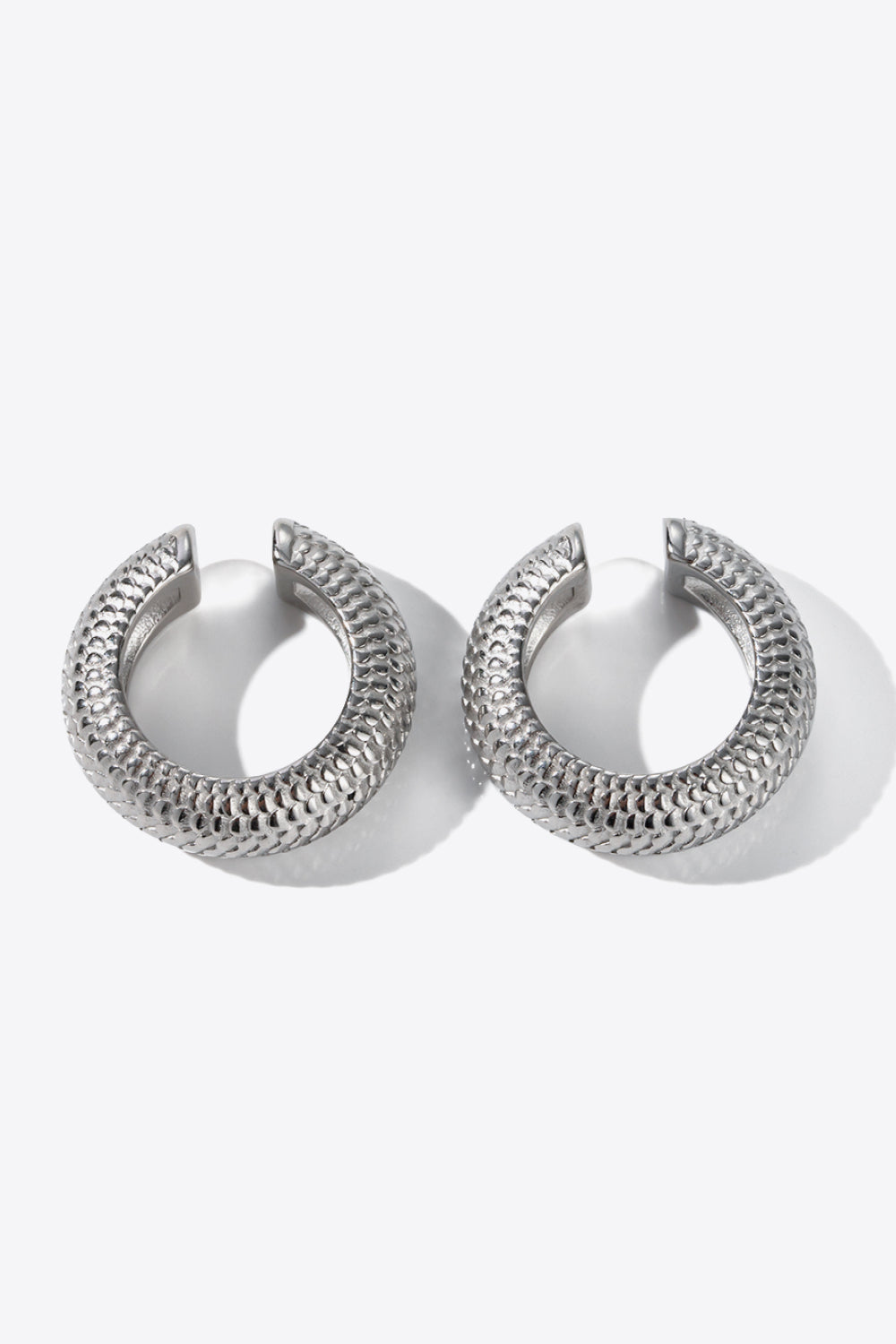 Scale Stainless Steel Cuff Earrings – 18K Gold & Platinum-Plated | MerchLuxx - MerchLuxx