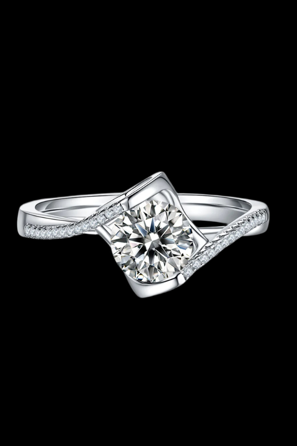 1 Carat Moissanite Twisted Ring – Elegant Minimalist Design | MerchLuxx - MerchLuxx
