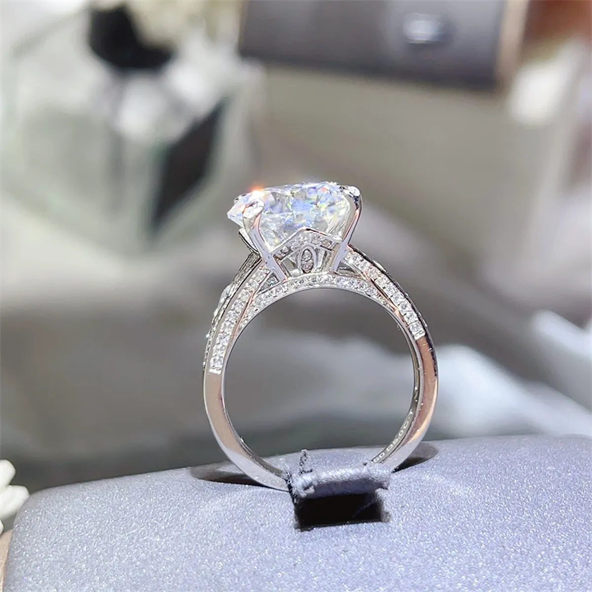 Valessia sterling silver moissanite ring showing elevated center stone setting
