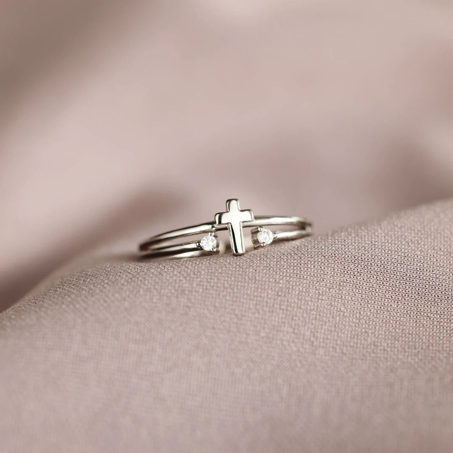 925 Sterling Silver Adjustable Cross Ring – Timeless & Minimalist | MerchLuxx - MerchLuxx