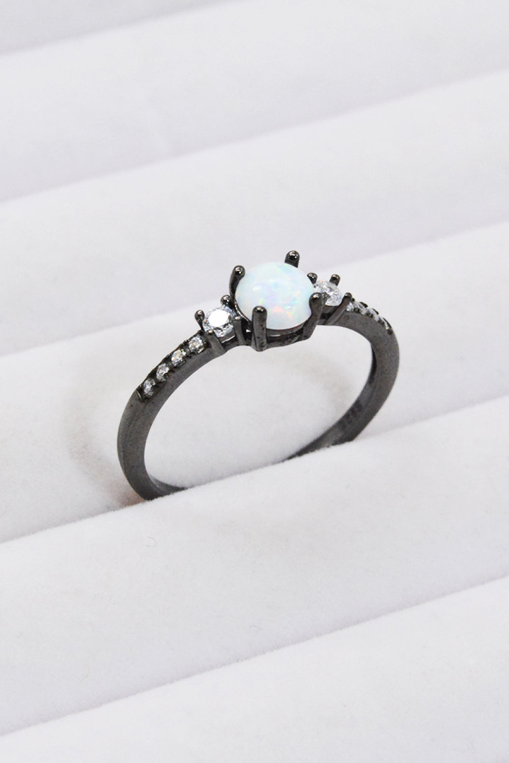 925 Sterling Silver Round Opal Ring – Minimalist Black Gold-Plated | MerchLuxx - MerchLuxx
