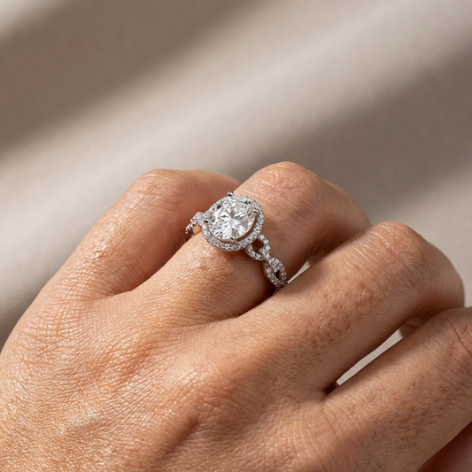 Seravelle™ 3-Carat Moissanite Halo Link Ring